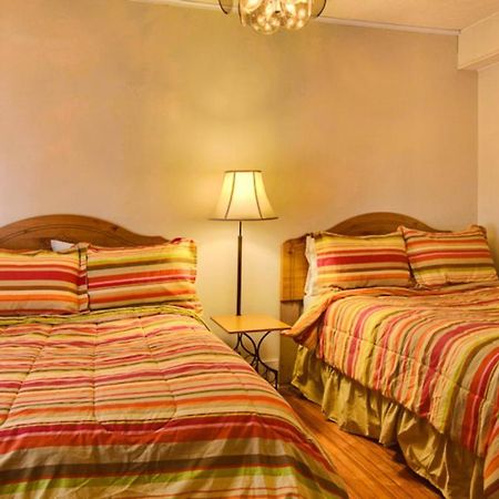 Suites On Main Margaretville Room photo