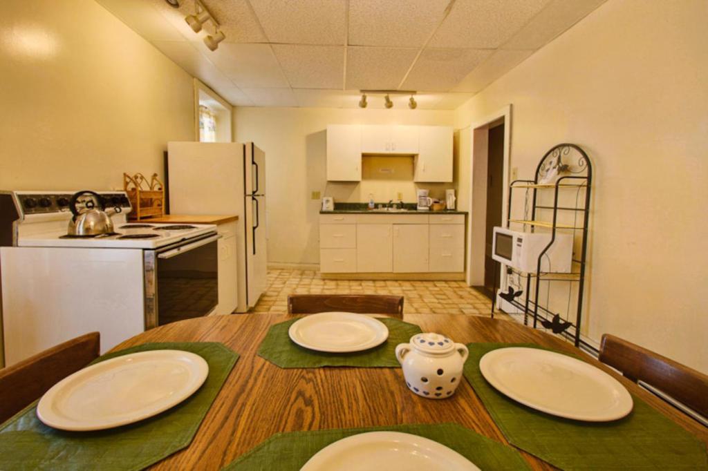 Suites On Main Margaretville Room photo